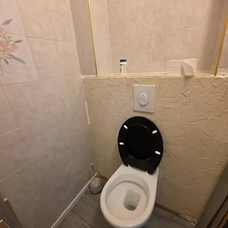 Townhouse With Terrace Appartement Toulon
